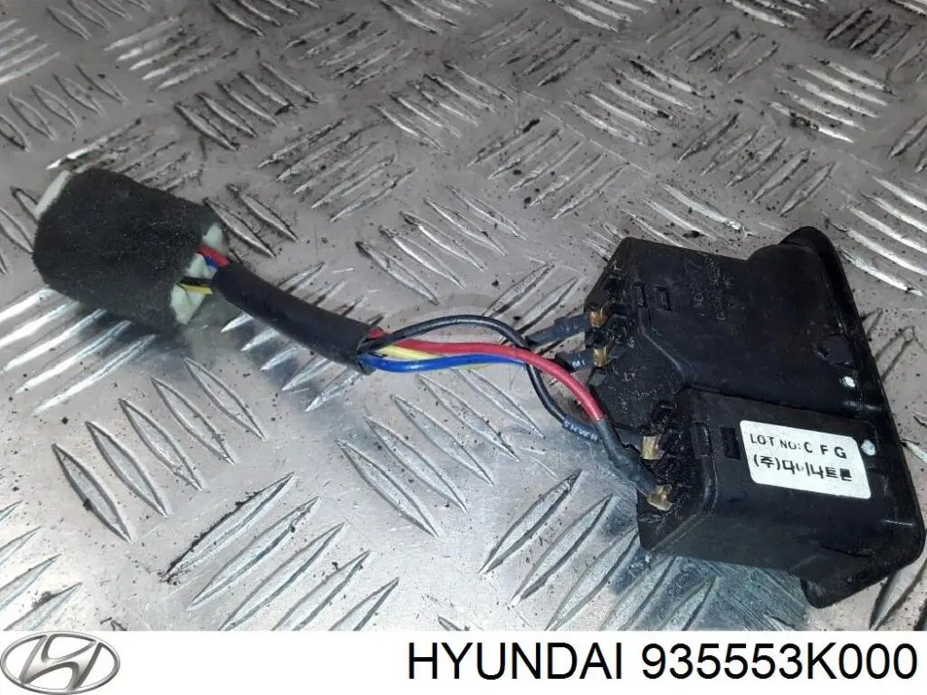 Comprar 935553K000 Hyundai/Kia Botón de apertura de la tapa del depósito de combustible