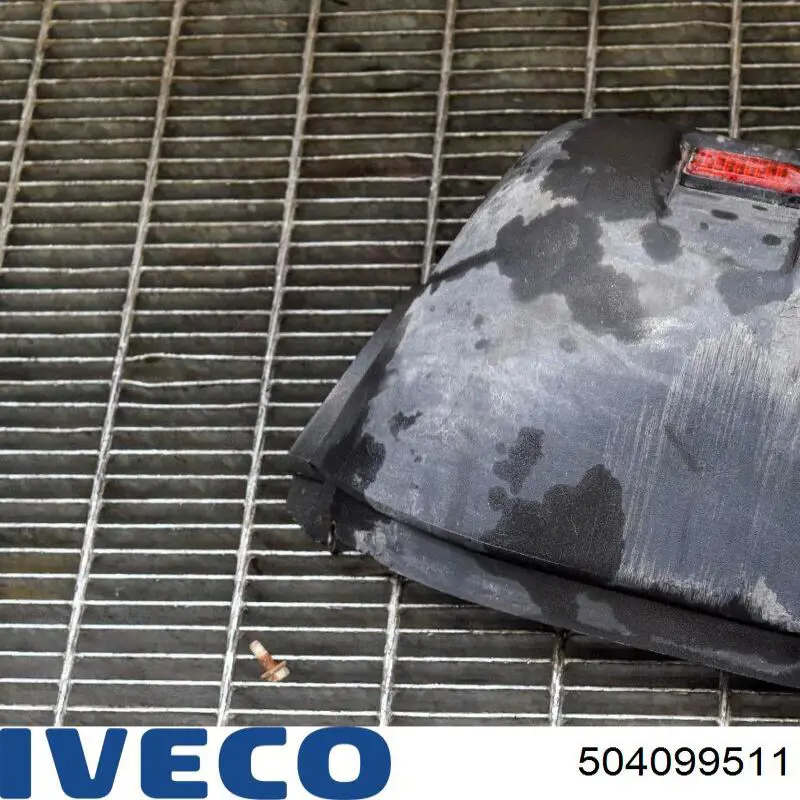 Parachoques trasero, parte derecha Iveco 504099511 precio, desde 33,35 EUR