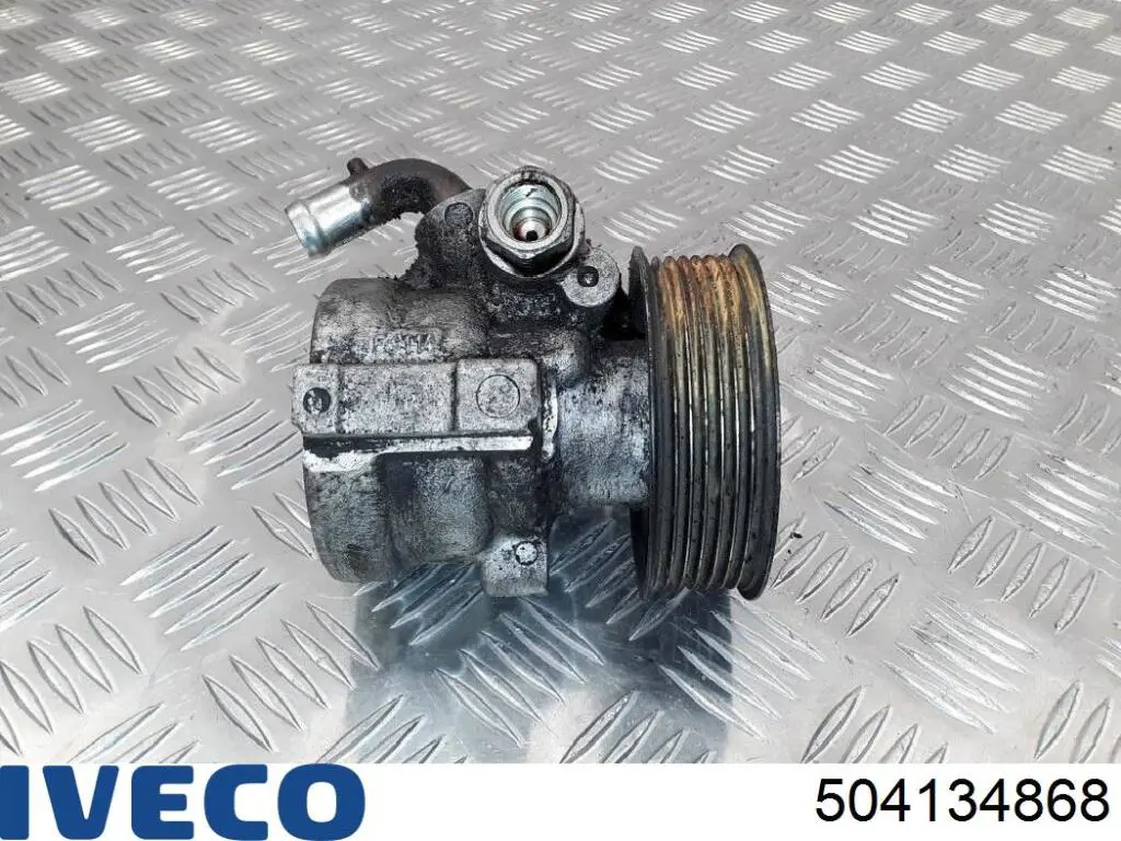 Bomba de dirección asistida  Iveco 504134868 precio, desde 99,67 EUR