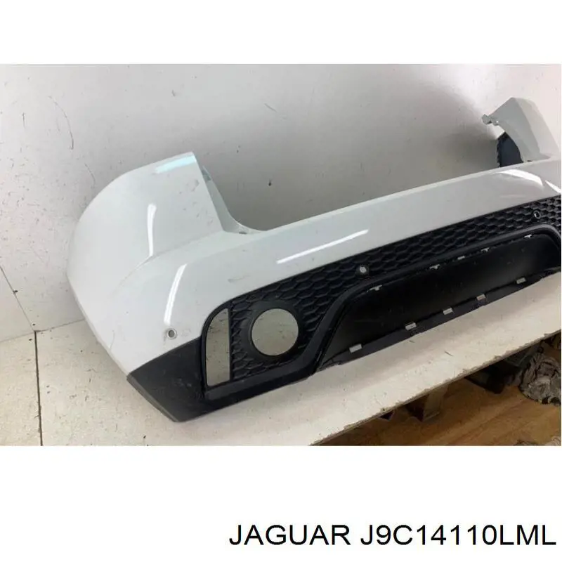 J9C14110LML Jaguar Defensa trasero
