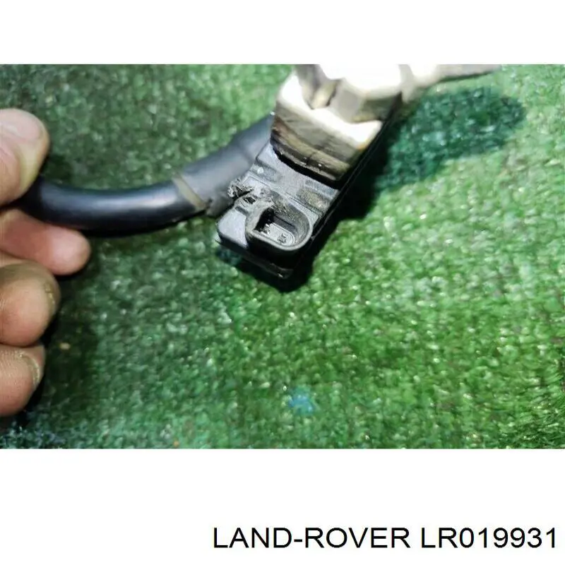 LR019931 Land Rover