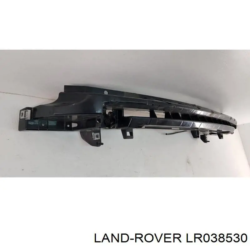 Soporte central del parachoques delantero Land Rover LR038530 precio, desde 91,77 EUR