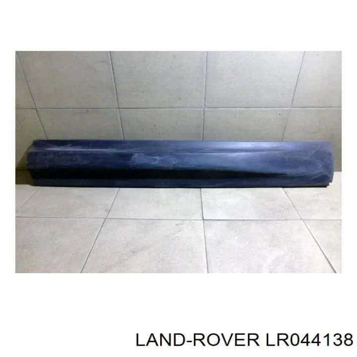 LR044138 Land Rover Moldura inferior de puerta delantera derecha