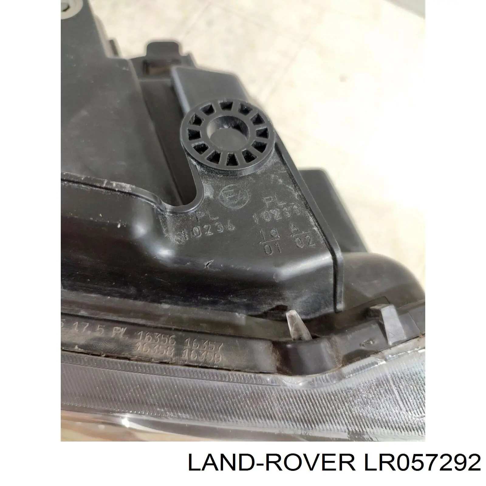 Comprar LR057292 Land Rover Faro derecho