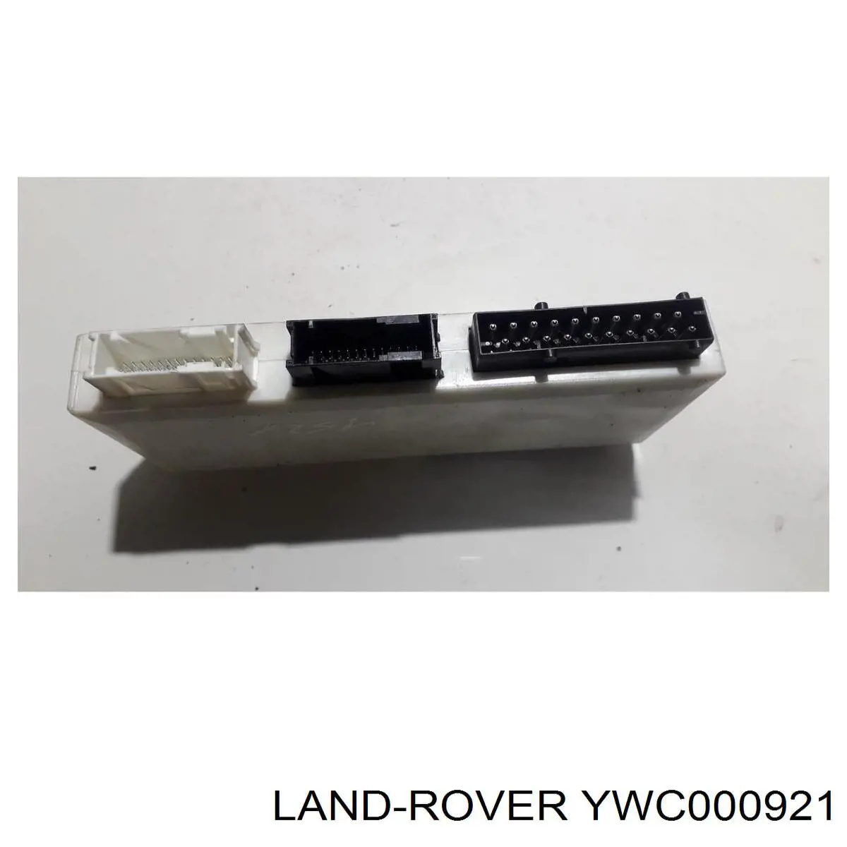 YWC000921 Land Rover