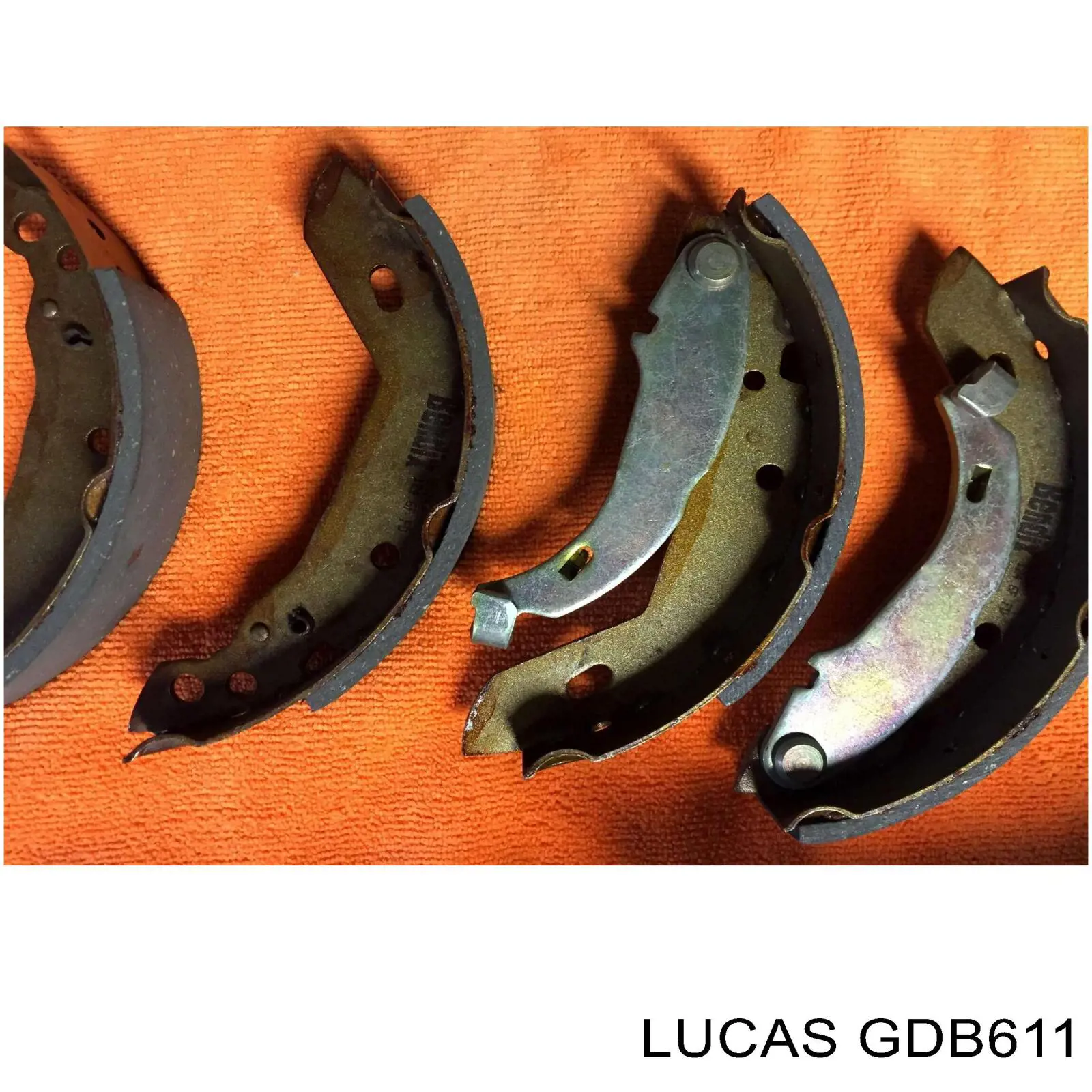 GDB611 Lucas pastillas de freno delanteras