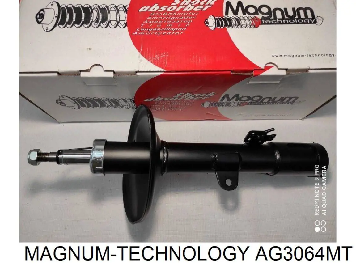 Amortiguador delantero izquierdo BBM234900A Mazda