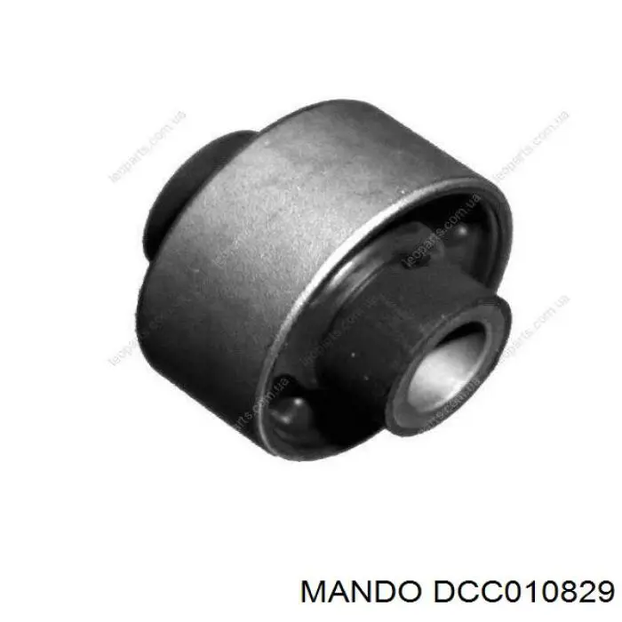 DCC010829 Mando silentblock de suspensión delantero inferior