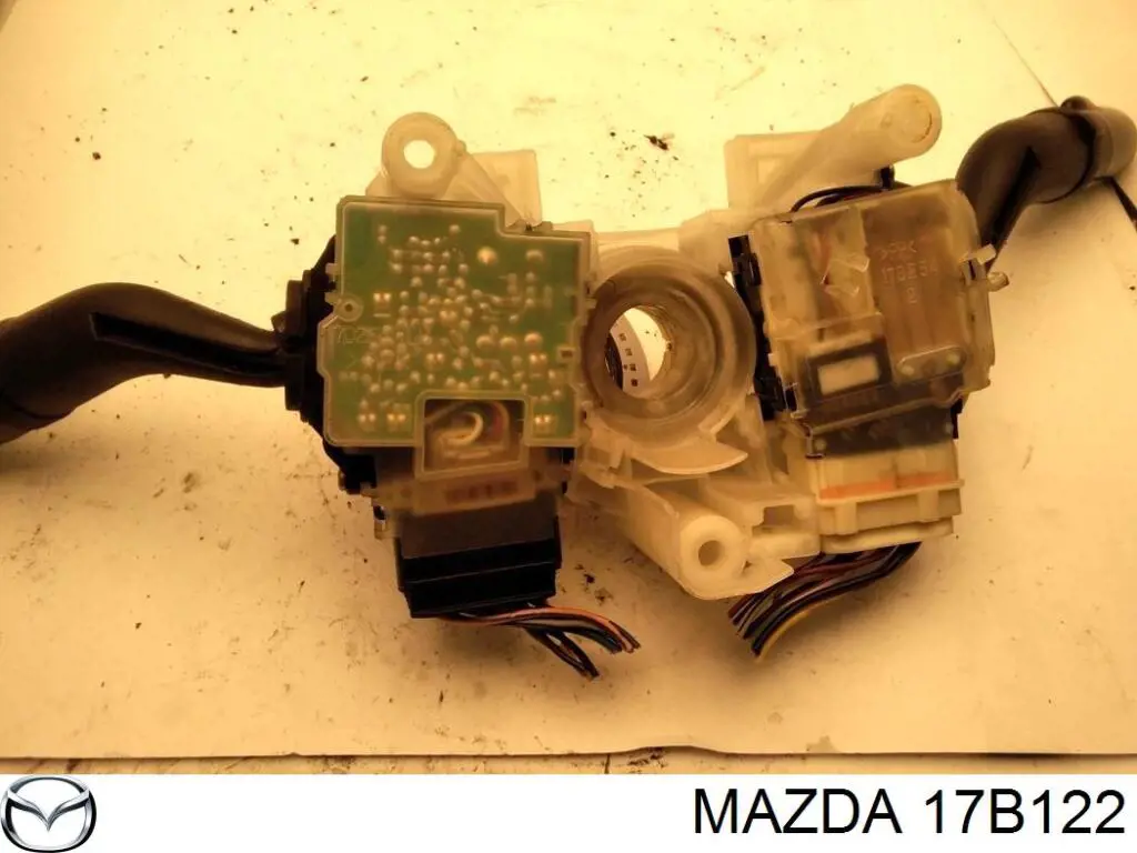 Mando intermitente derecho Mazda 17B122