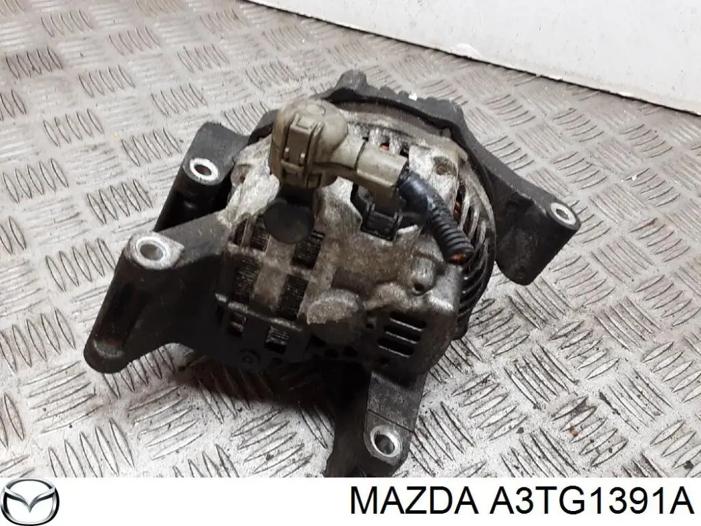 Alternador A3TG1391A Mazda