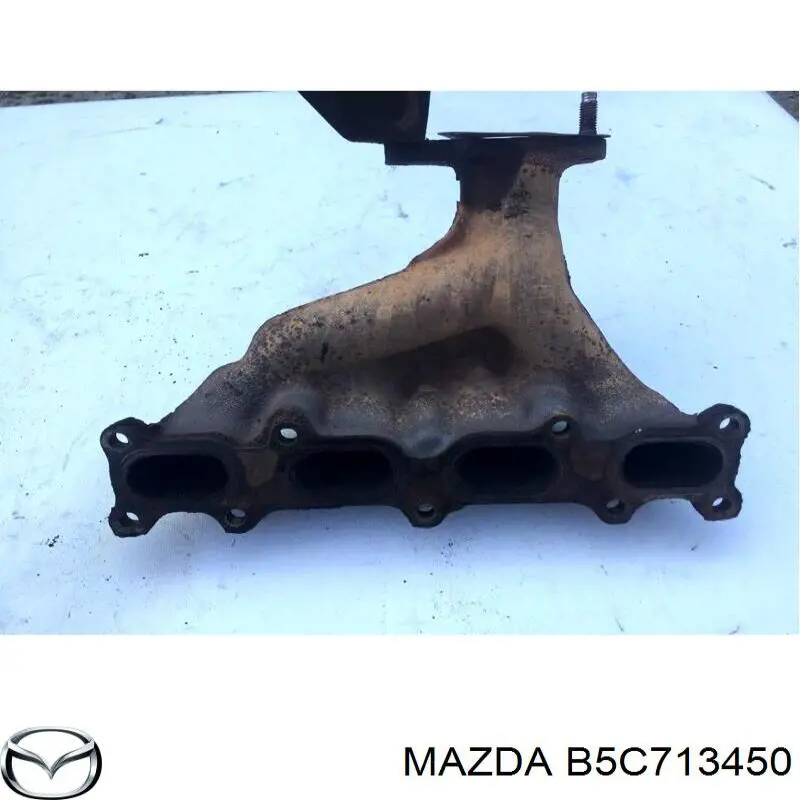B5C713450 Mazda colector de escape
