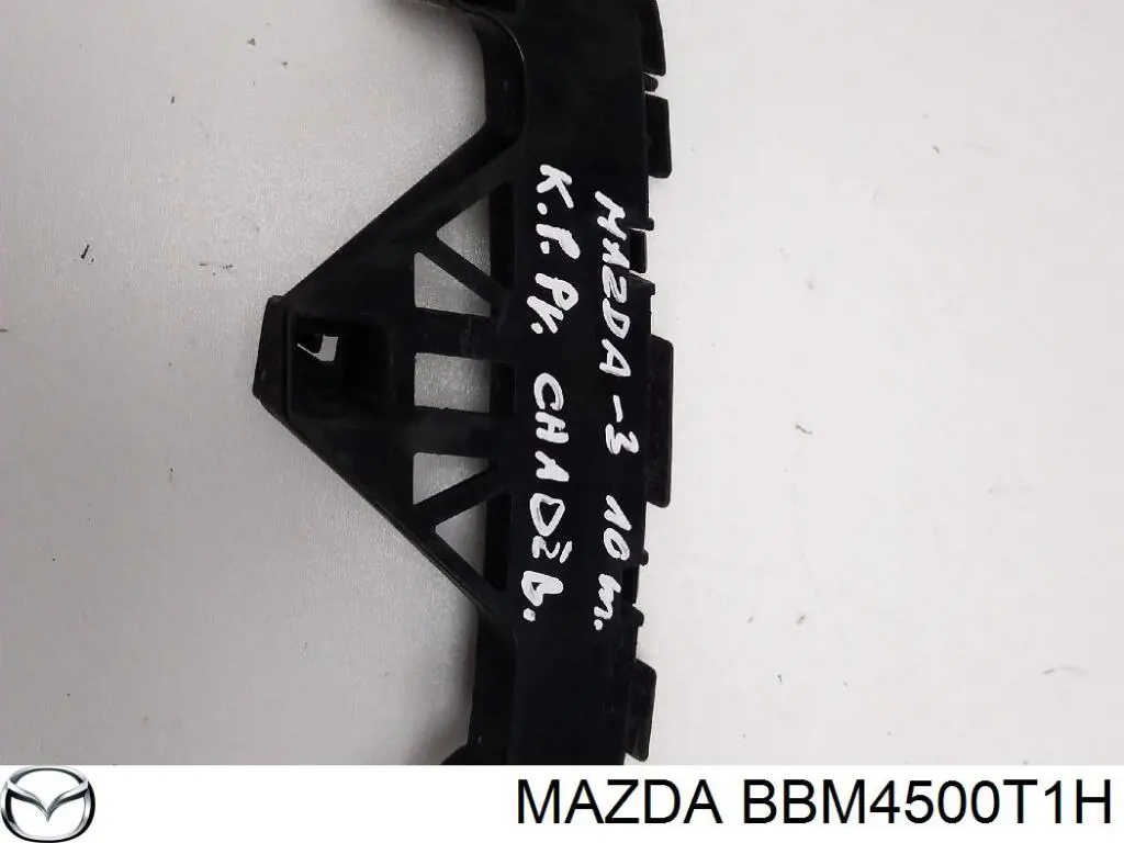 BBM4500T1H Mazda soporte de parachoques delantero derecho