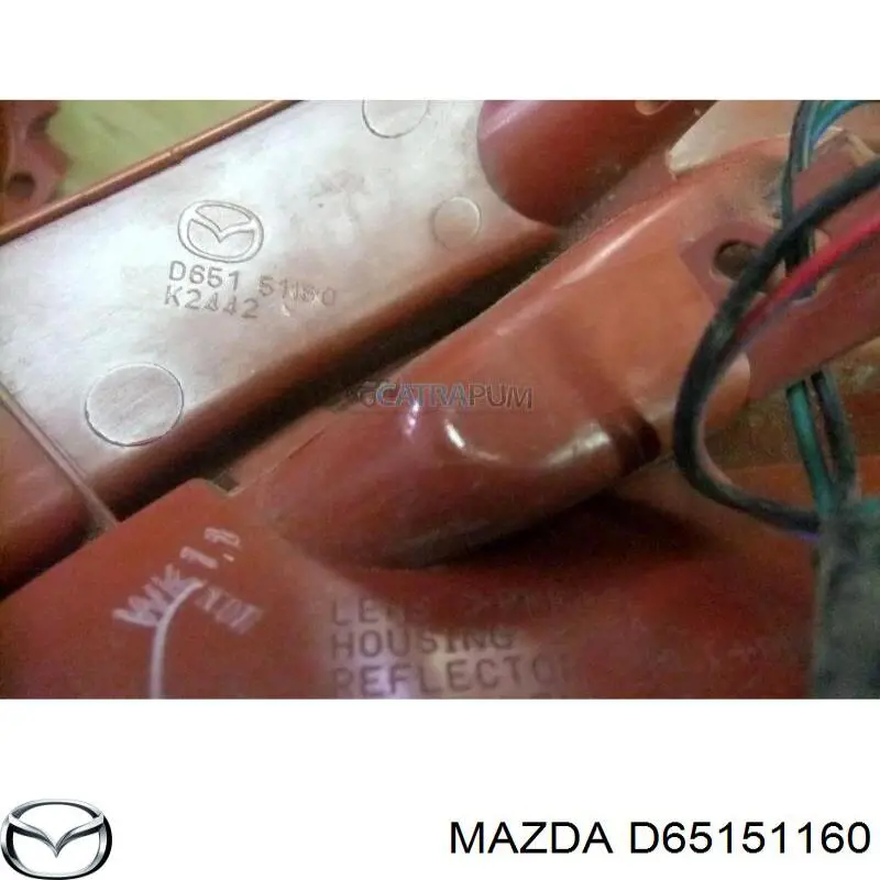 D65151160M Mazda Piloto trasero izquierdo