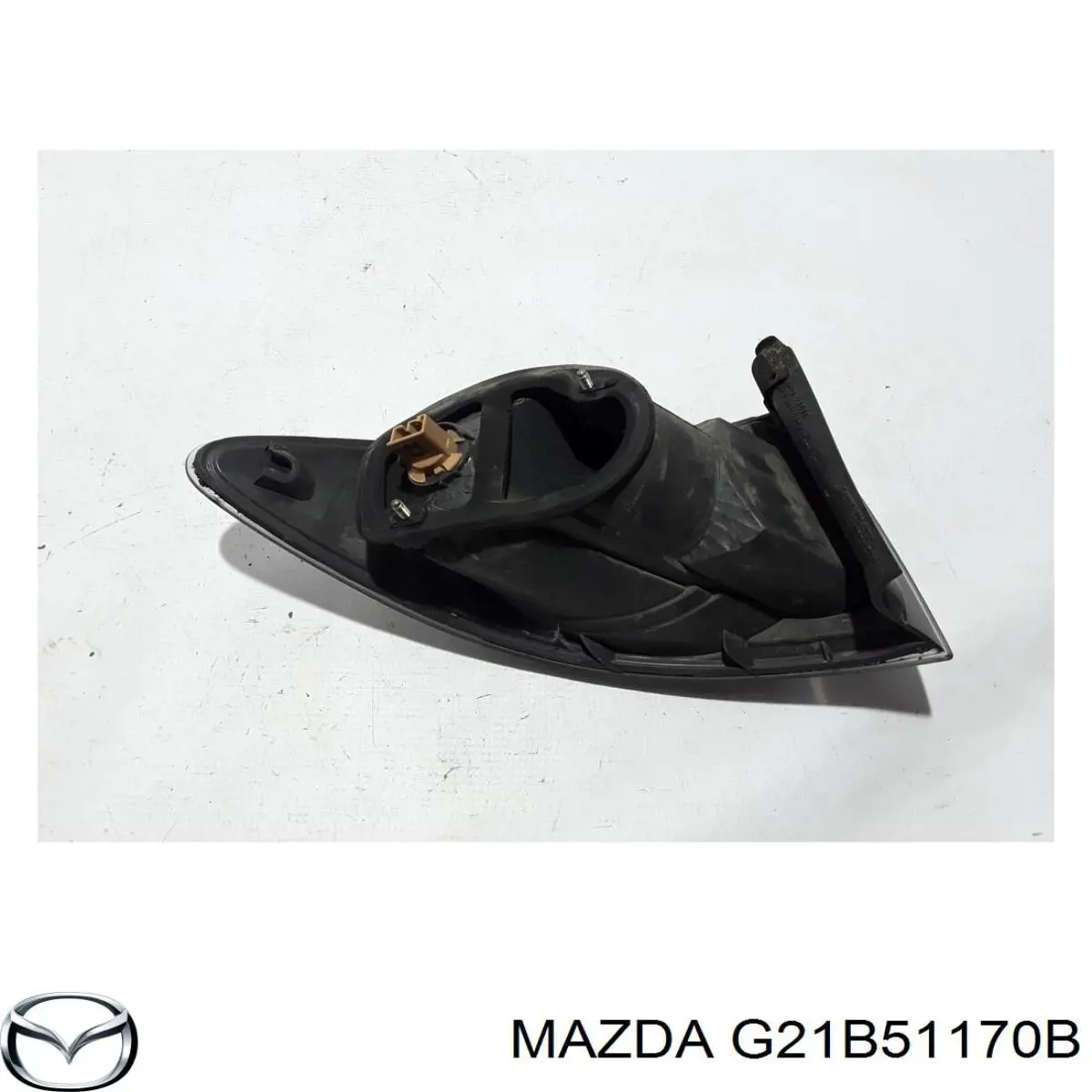 G21B51170B Mazda Piloto trasero exterior derecho