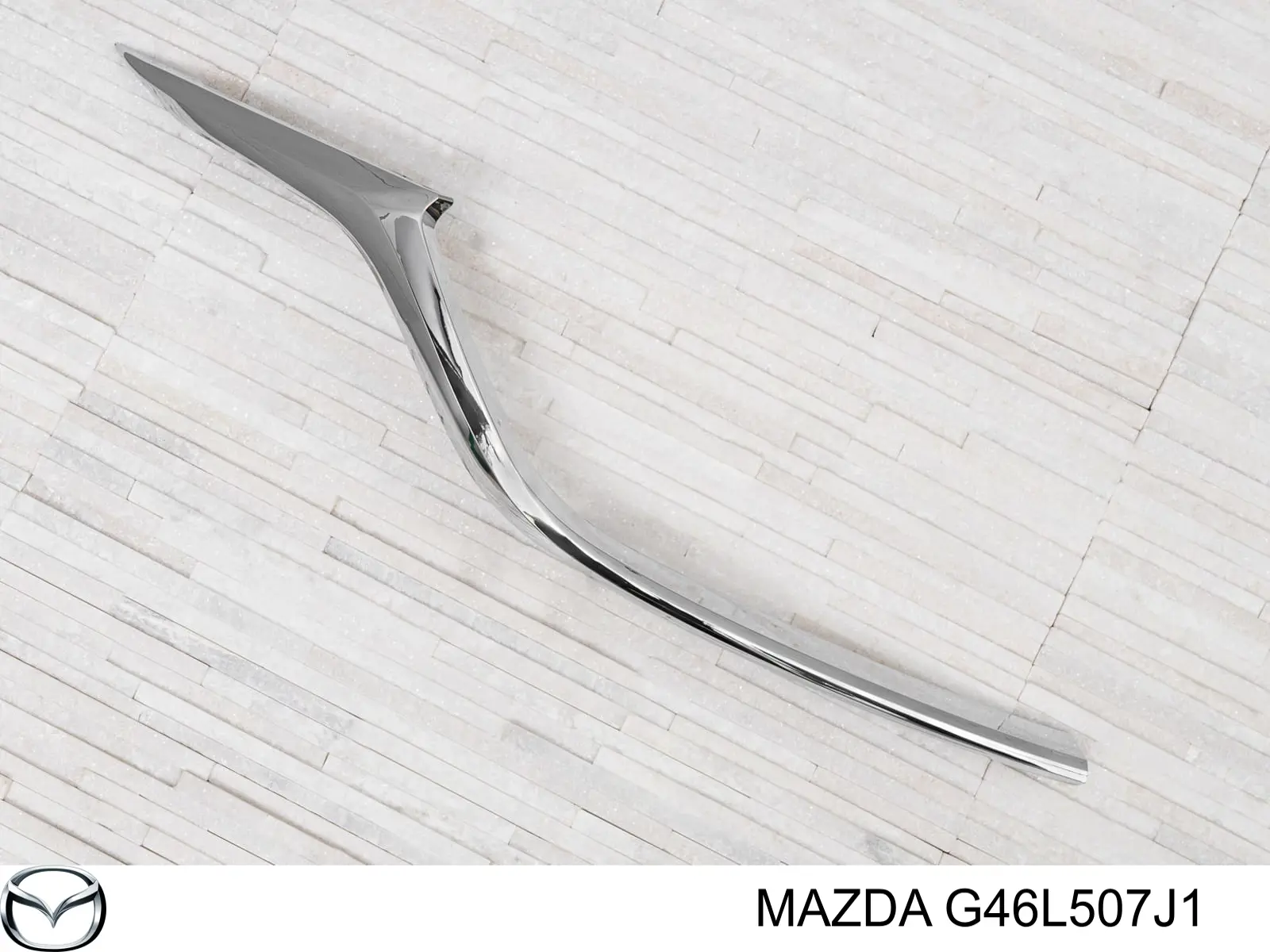 Moldura derecha de la parrilla del radiador Mazda G46L507J1 precio, desde 64,56 EUR
