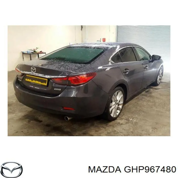Deposito de agua de limpiaparabrisas Mazda GHP967480