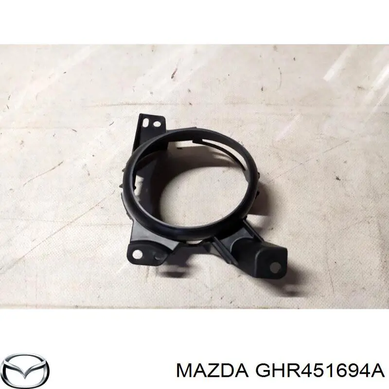Montura de faro antiniebla izquierdo Mazda GHR451694A precio, desde 20,35 EUR