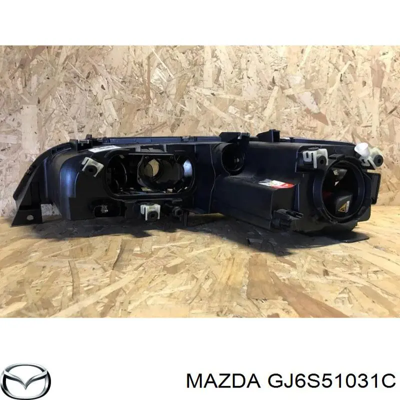 GJ6S51031B Mazda faro derecho