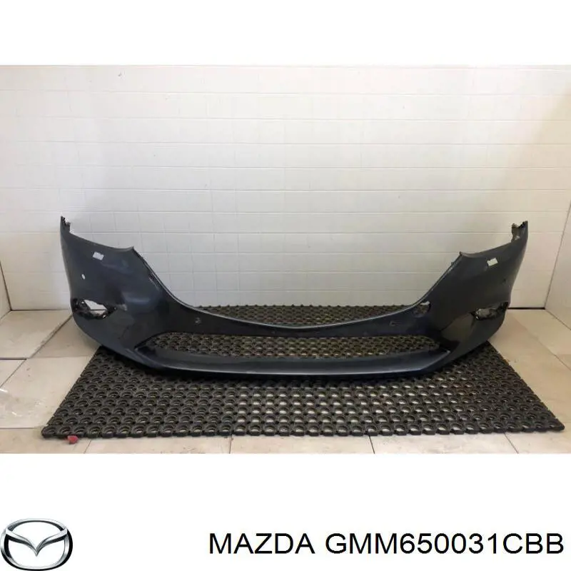 GMM650031CBB Mazda Paragolpes delantero