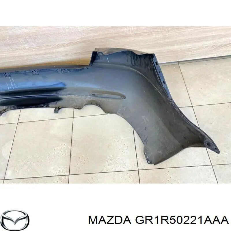 GR1R50221AAA Mazda parachoques trasero