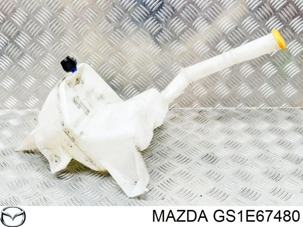 Deposito del lavaparabrisas Mazda GS1E67480 precio, desde 30,86 EUR