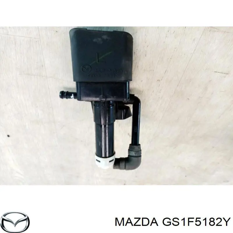 GS1F5182Y Mazda soporte boquilla lavafaros cilindro (cilindro levantamiento)