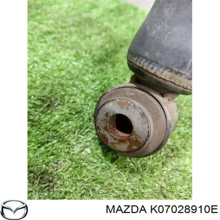 K07028910E Mazda amortiguador trasero