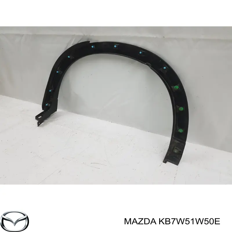 Extensión de la aleta trasera derecha KB7W51W50E Mazda