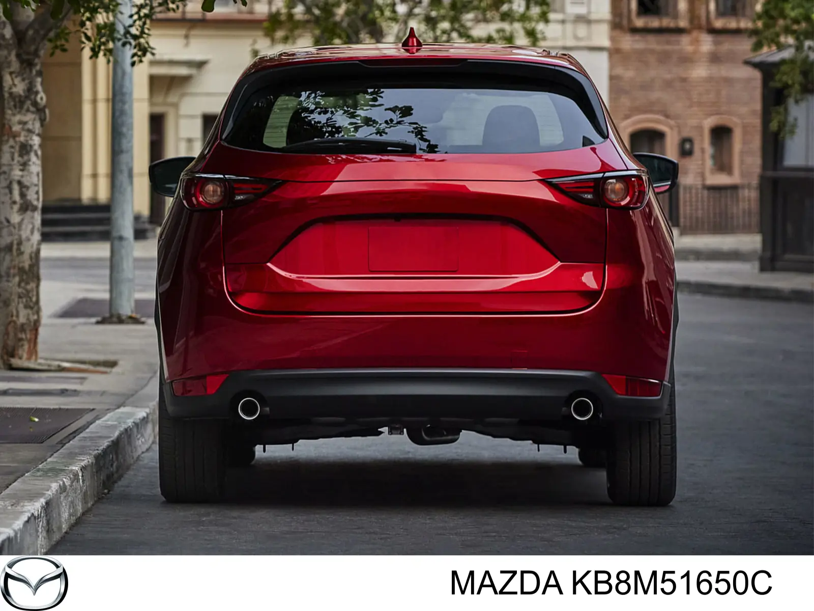 Luz trasera de parachoques derecha KB8M51650C Mazda