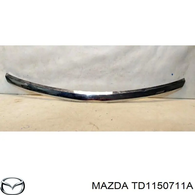 TD1150711A Mazda moldura de rejilla parachoques superior