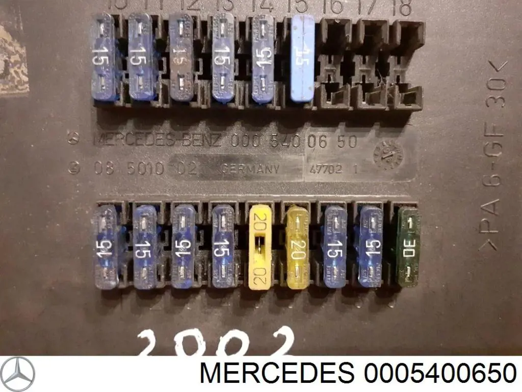 0005400650 VAG Caja de relés y fusibles