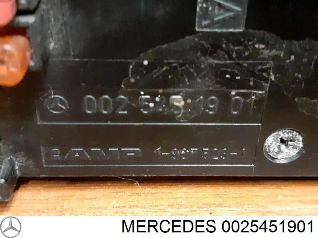 Caja fusibles Mercedes 0025451901 precio, desde 72,60 EUR