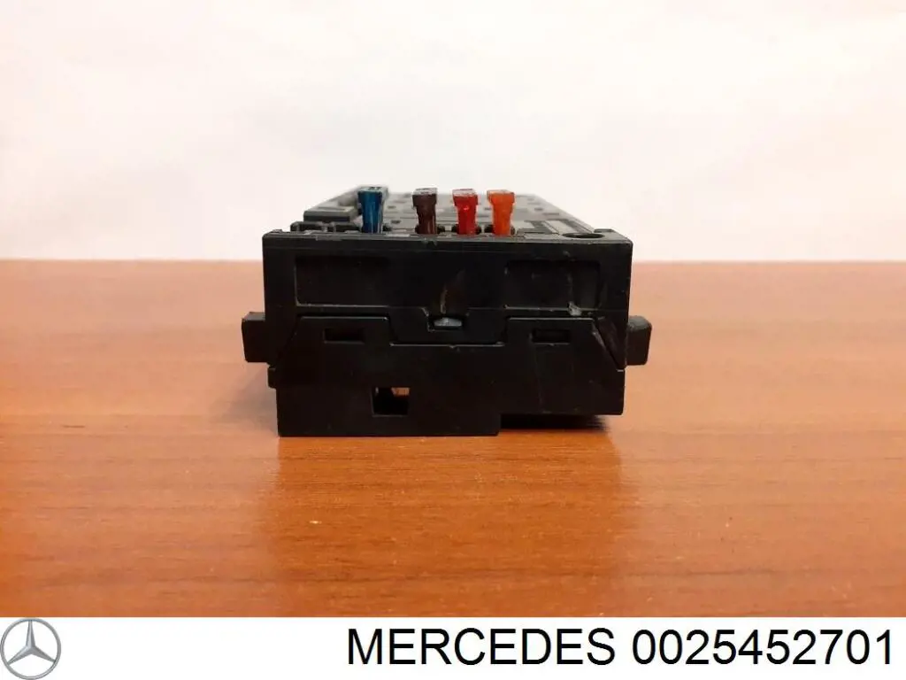 Caja fusibles Mercedes 0025452701 precio, desde 72,60 EUR