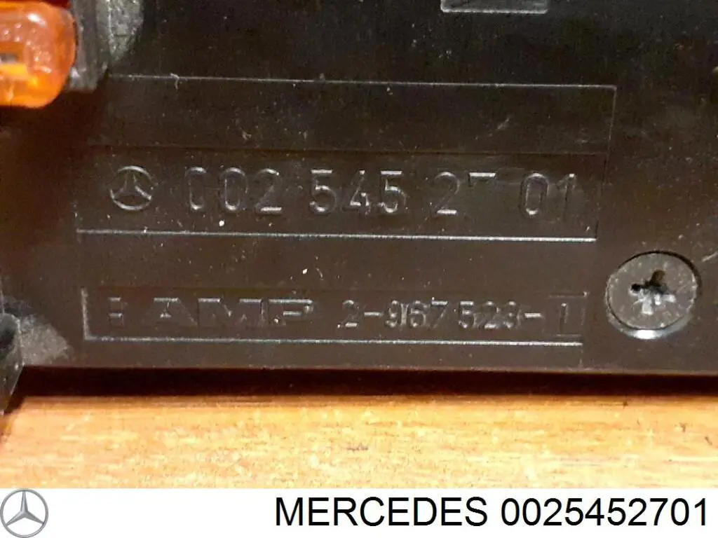 Comprar 0025452701 Mercedes Caja de fusibles
