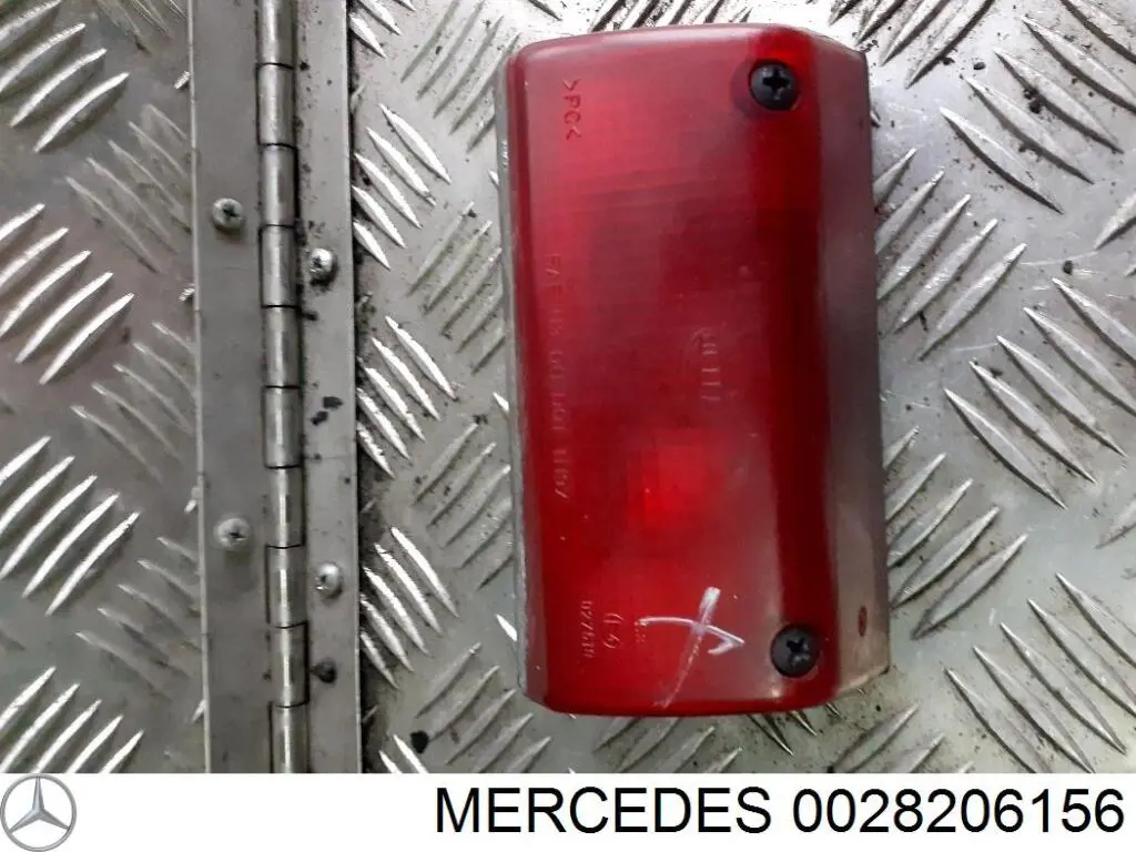 0028206156 Mercedes lampara de luz de freno adicional