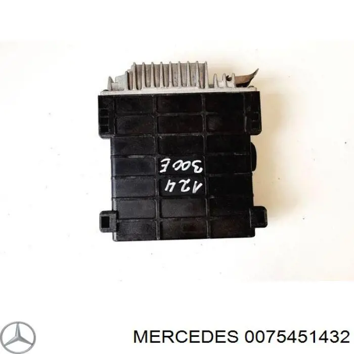 ECU 0075451432 Mercedes