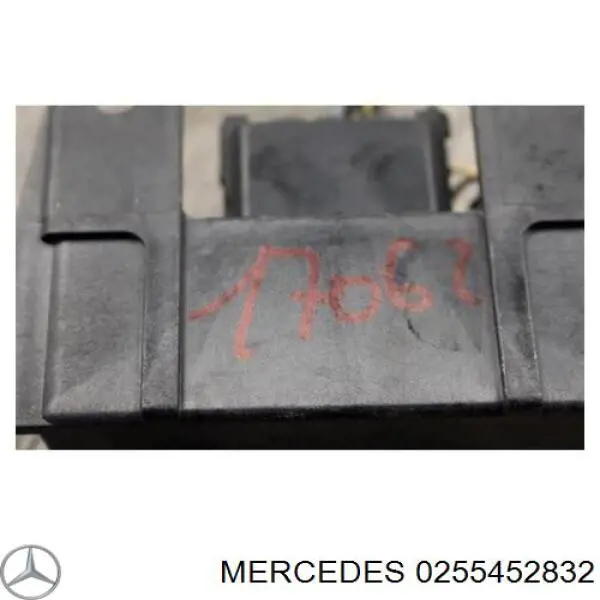 Relé de los calentadores 0255452832 Mercedes