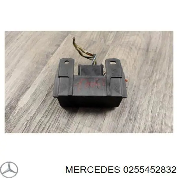 0255452832 Mercedes Relé de bujías incandescentes