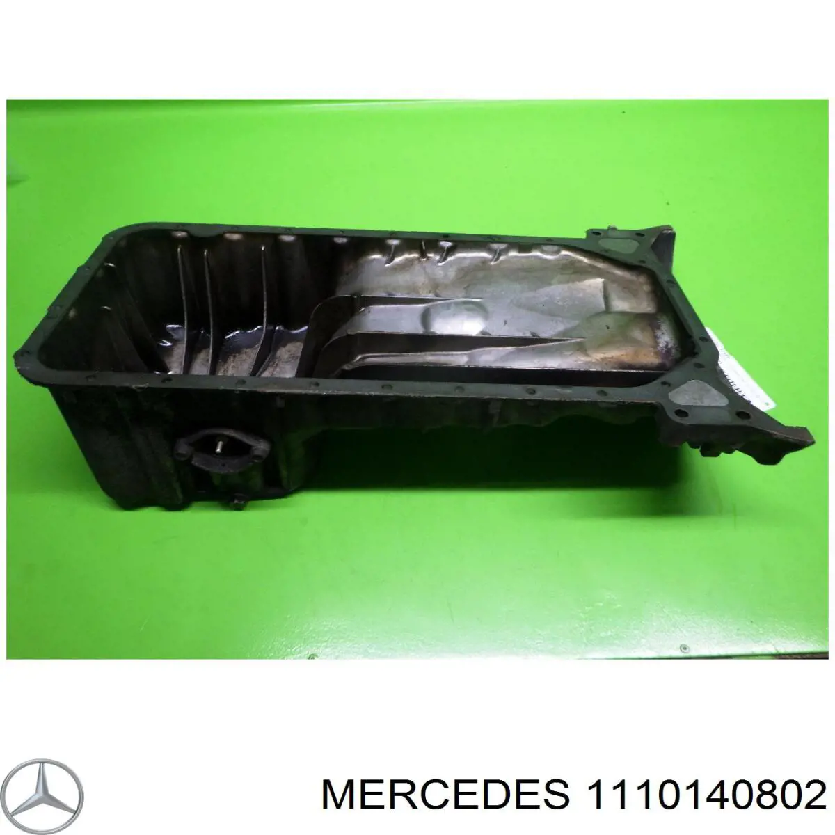 Cárter de aceite del motor para Mercedes CLK (C208)