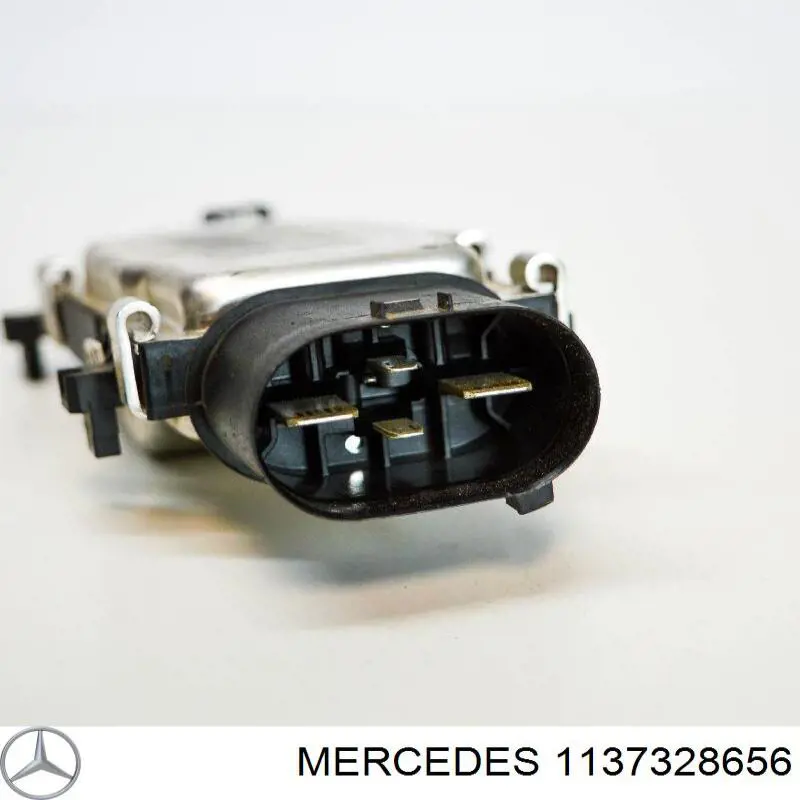 1137328656 Mercedes Regulador de velocidad del ventilador de refrigeración (unidad de control)