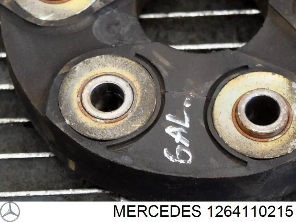 Acoplamiento elástico del cardán 1264110215 Mercedes