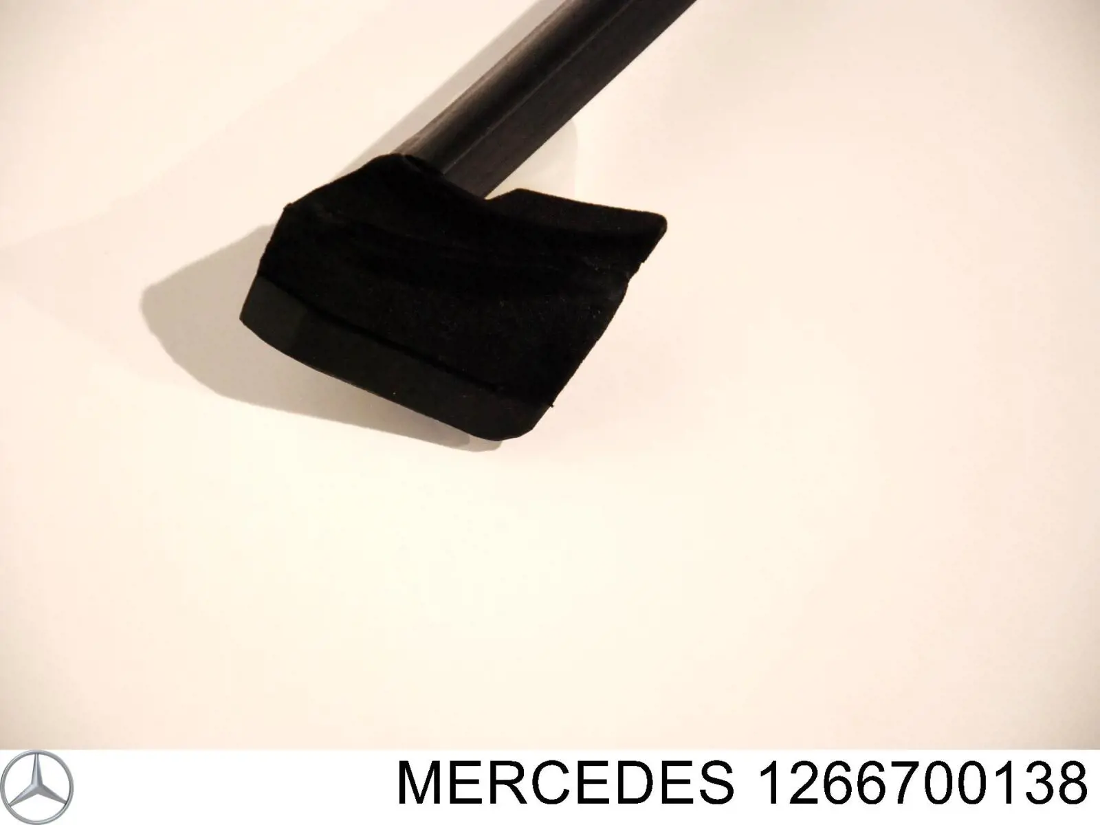 A1266700138 Mercedes