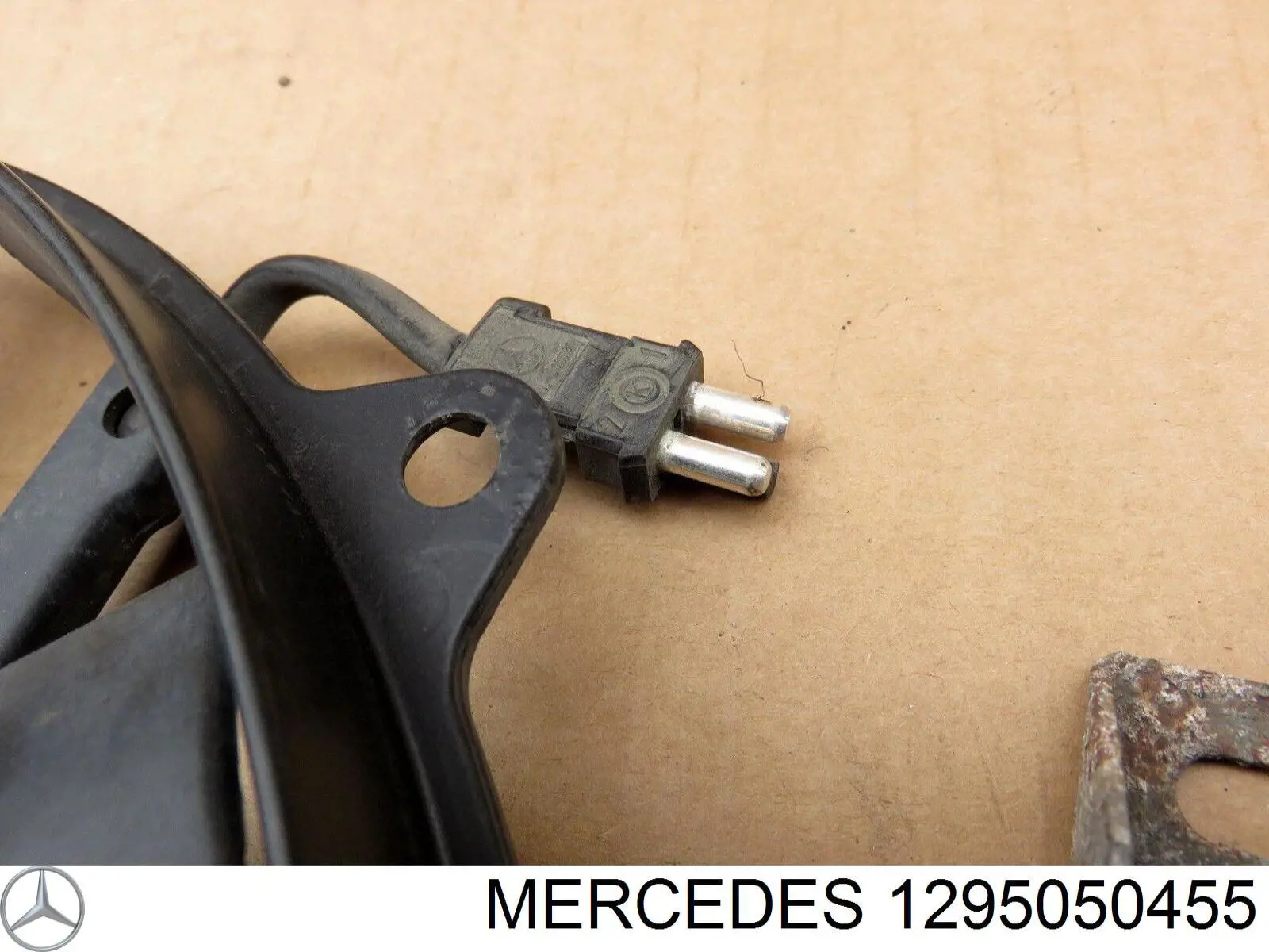 Ventilador eléctrico de refrigeración completo izquierdo (motor y hélice) Mercedes A1295050455 precio, desde 106,39 EUR