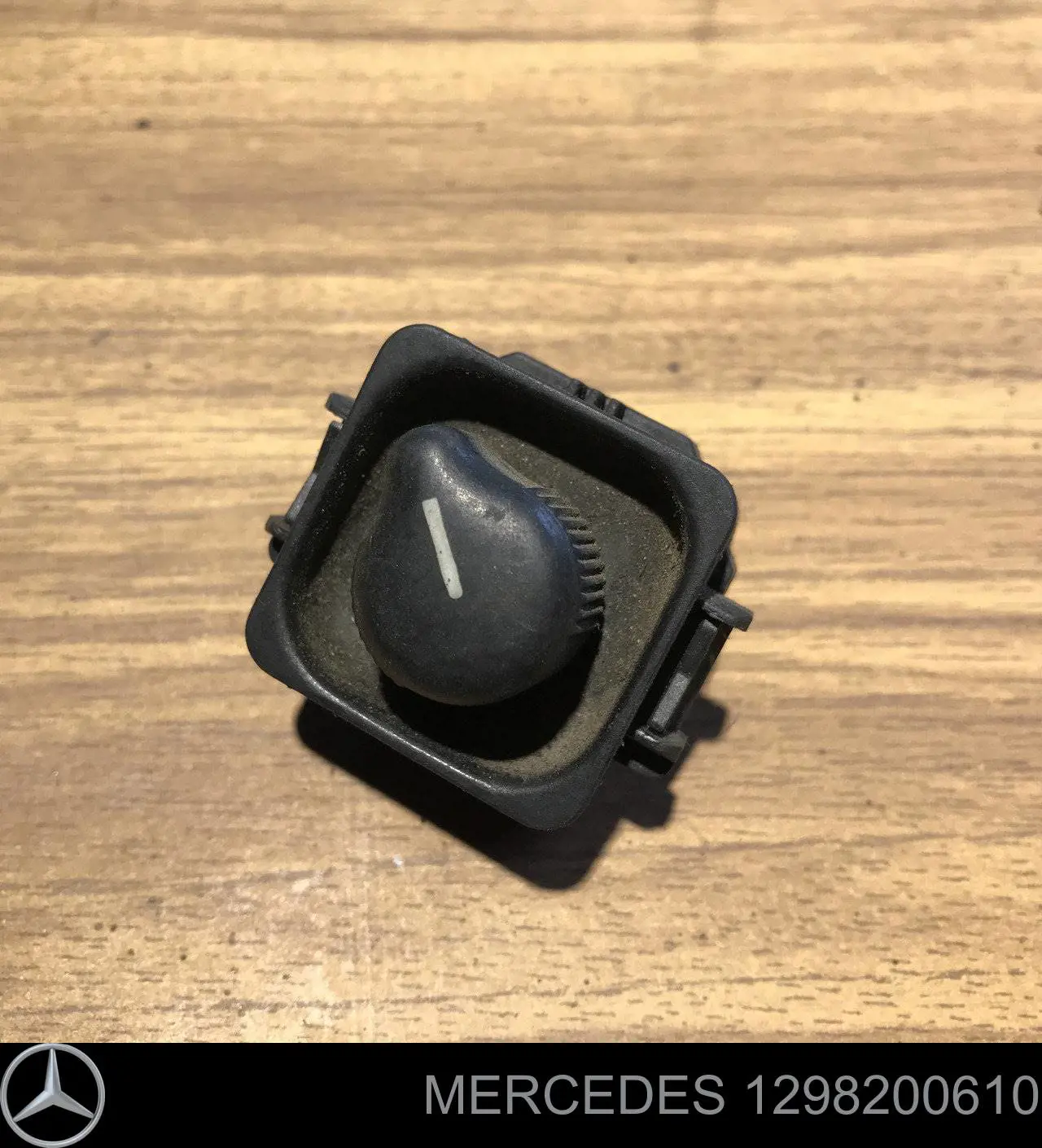 Módulo de espejos retrovisores en la puerta Mercedes 1298200610 precio, desde 54,72 EUR