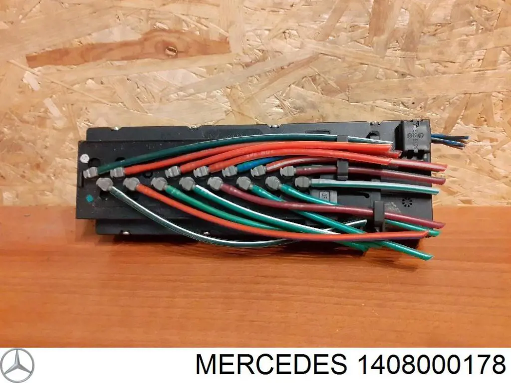 1408000178 Mercedes 