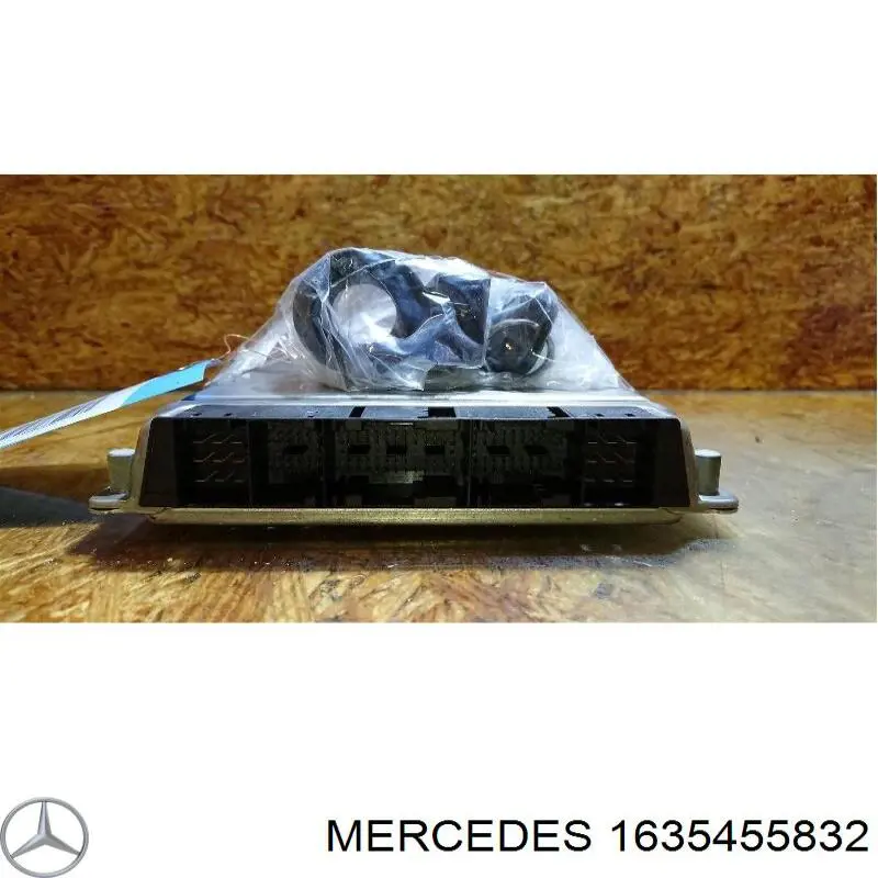 1635455832 Mercedes módulo de control esp