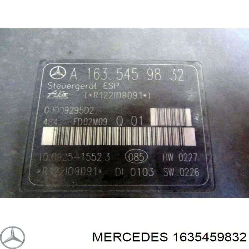 1635459832 Mercedes