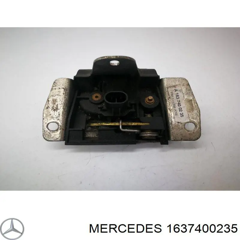 1637400235 Mercedes cerradura de maletero