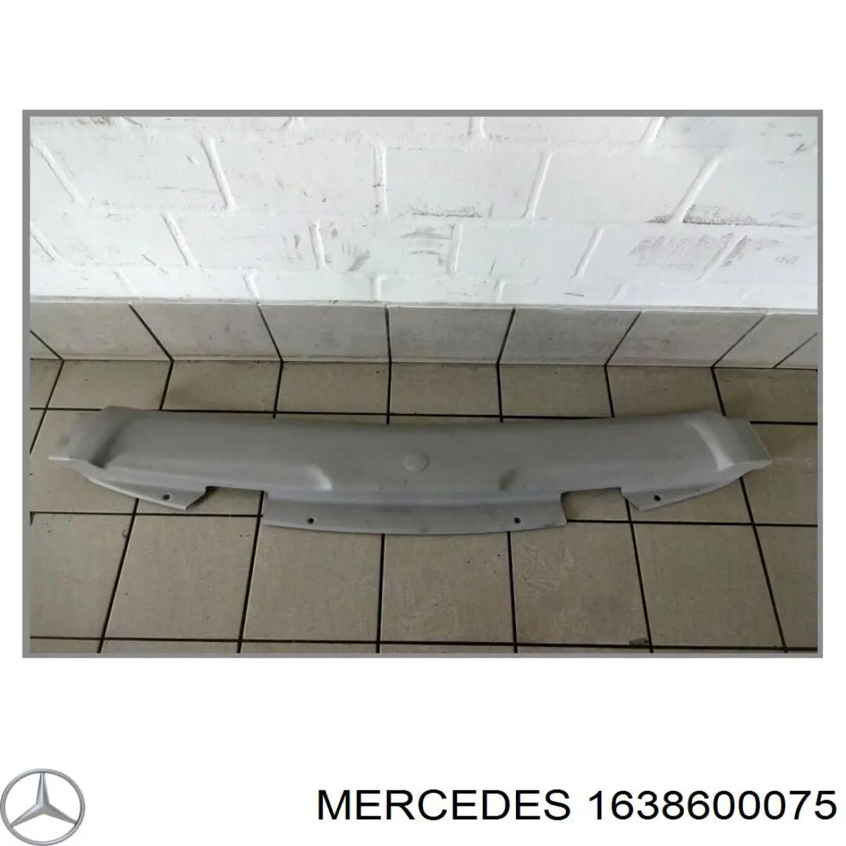 1638600075 Mercedes cortina del compartimento de carga