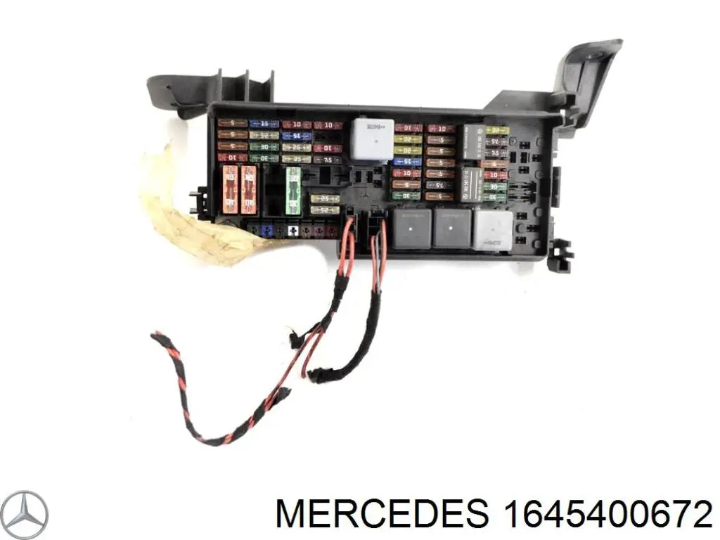1645400672 Mercedes caja de fusibles